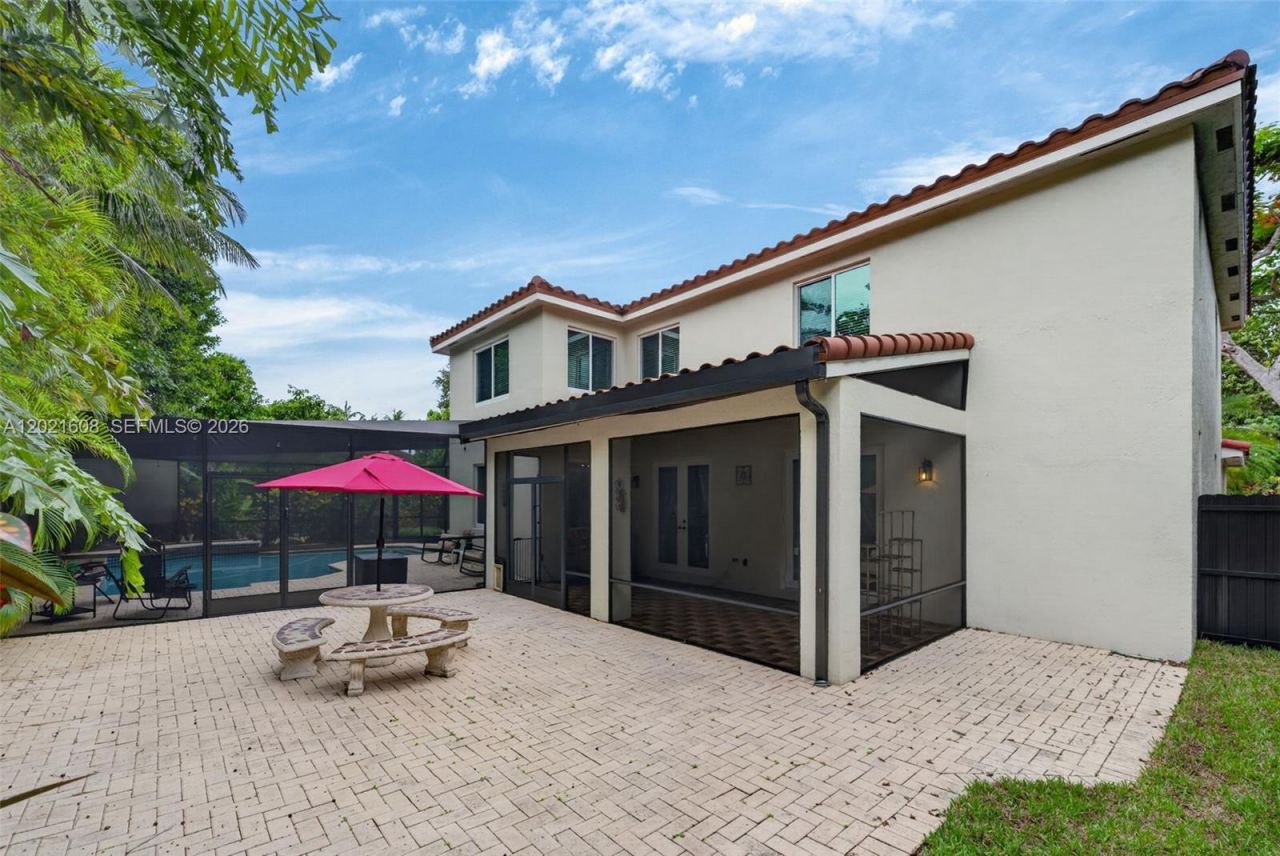 8204 SW 171st St, Palmetto Bay, FL 33157 Photo