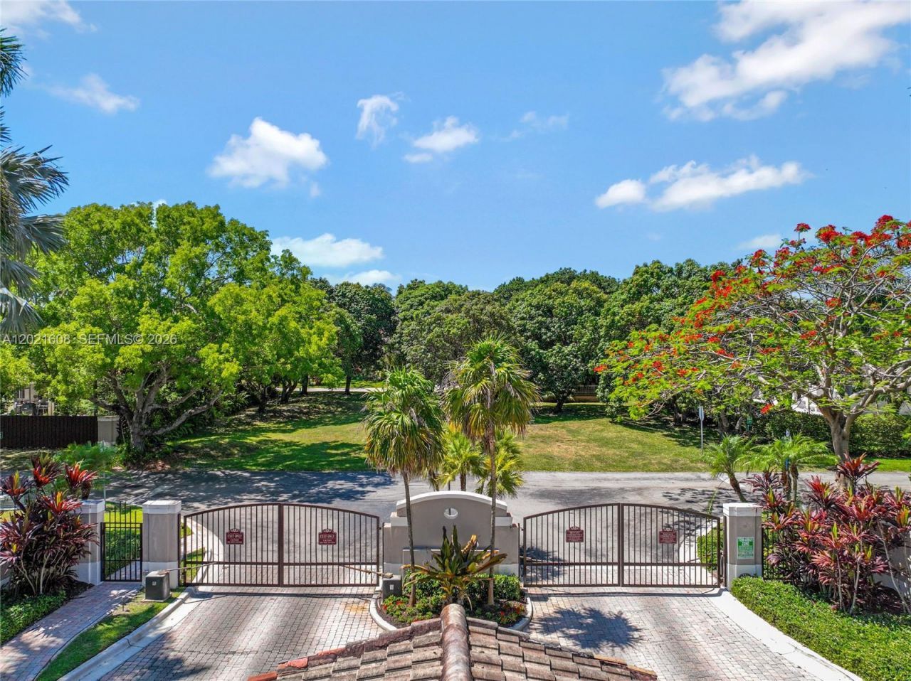 8204 SW 171st St, Palmetto Bay, FL 33157 Photo