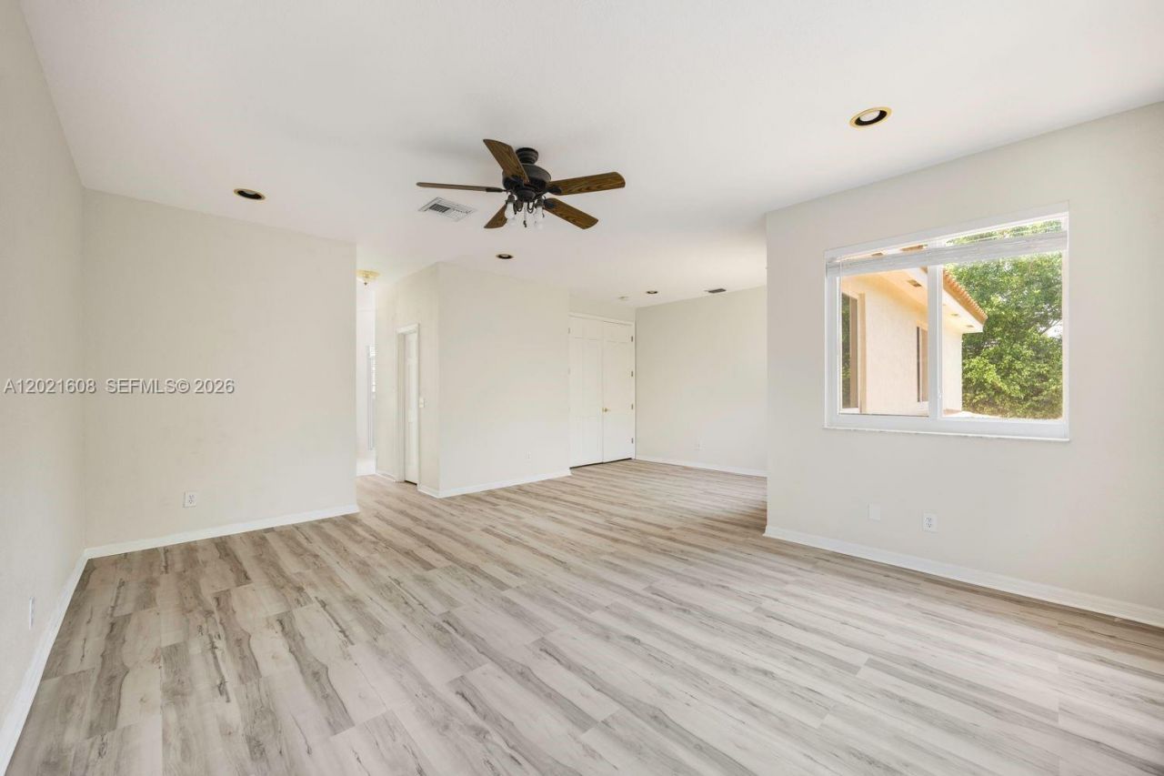 8204 SW 171st St, Palmetto Bay, FL 33157 Photo