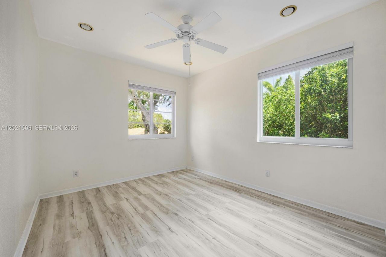 8204 SW 171st St, Palmetto Bay, FL 33157 Photo