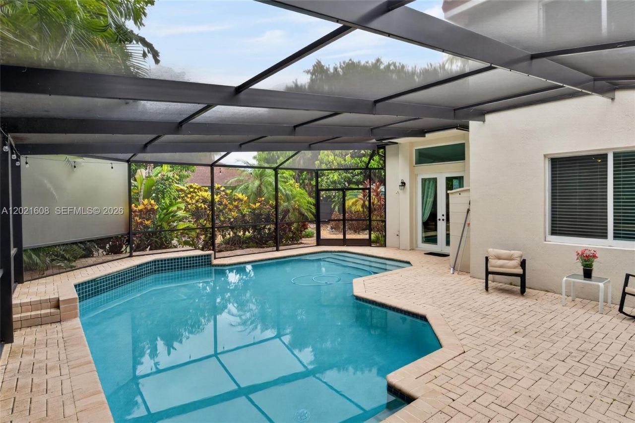 8204 SW 171st St, Palmetto Bay, FL 33157 Photo