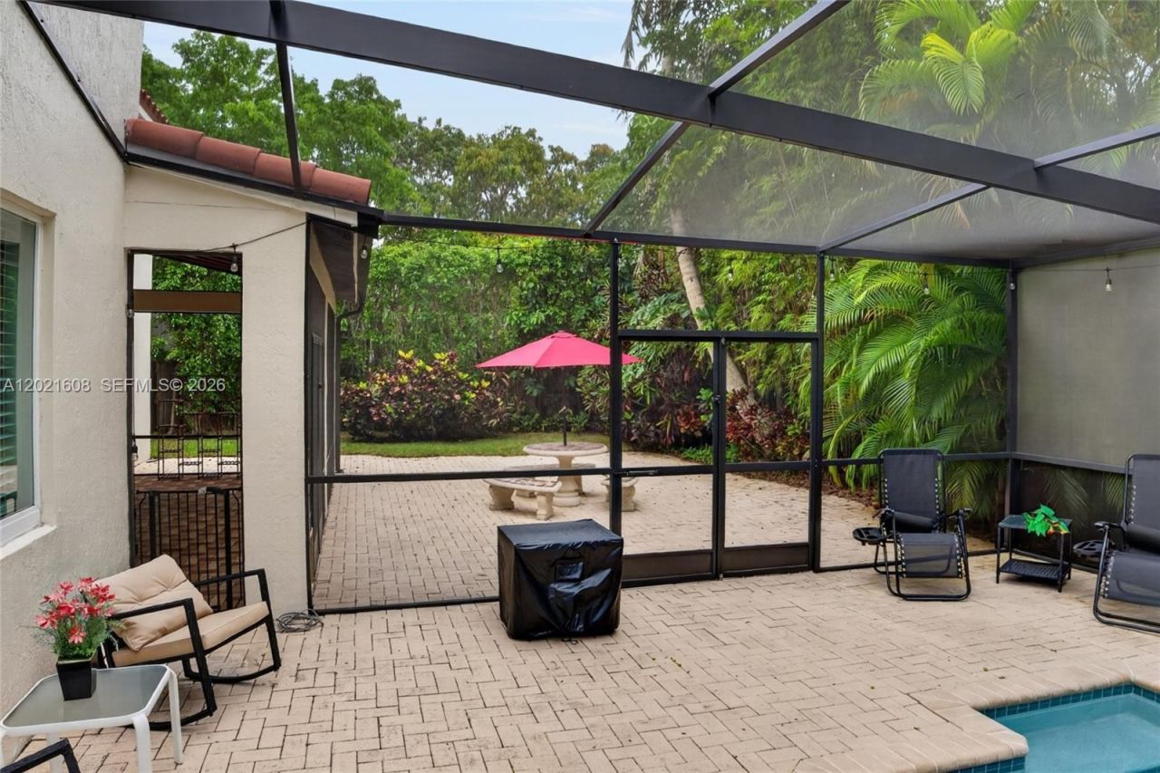 8204 SW 171st St, Palmetto Bay, FL 33157 Photo