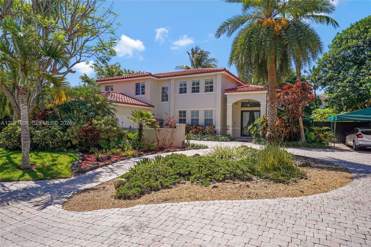 8204 SW 171st St, Palmetto Bay, FL 33157 Photo