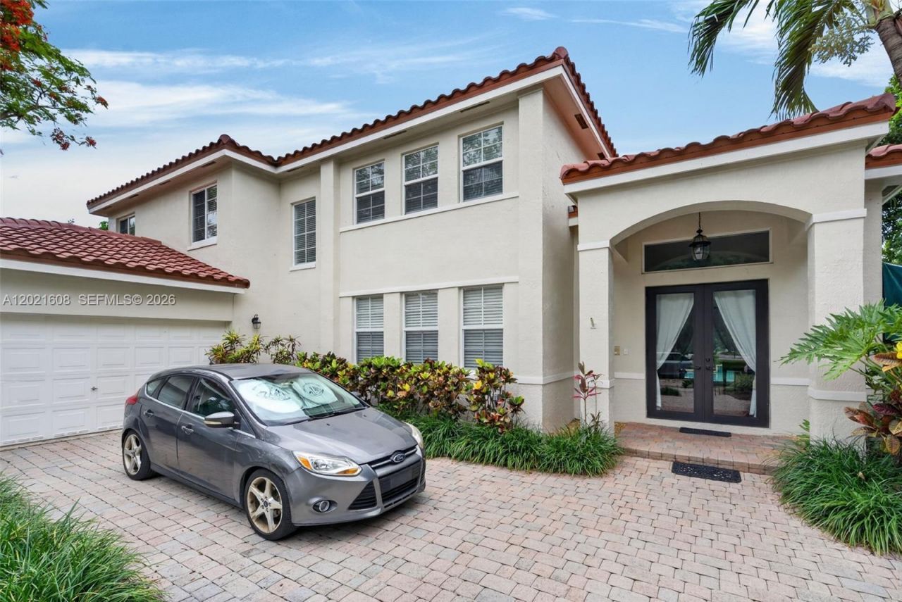 8204 SW 171st St, Palmetto Bay, FL 33157 Photo