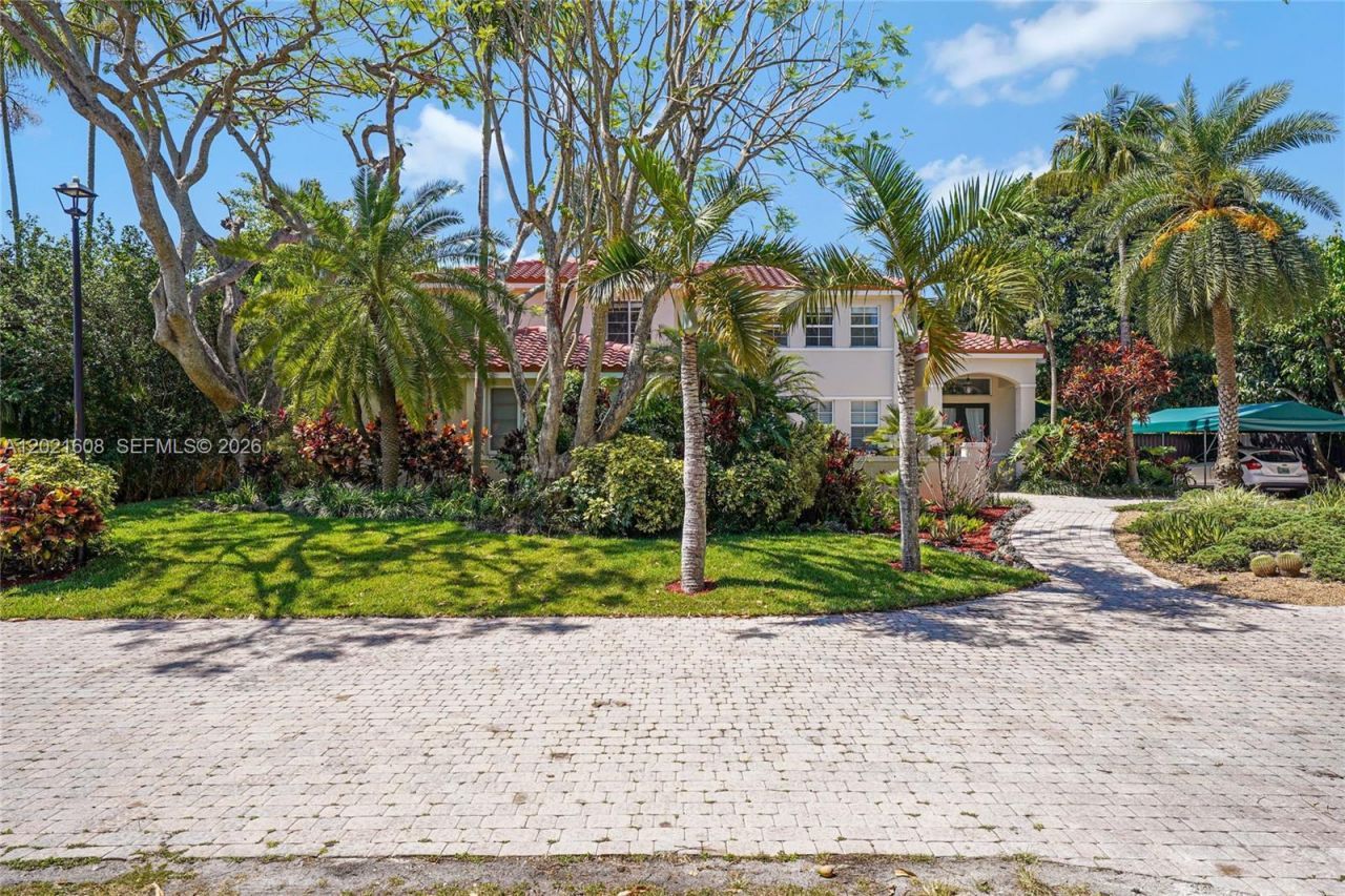 8204 SW 171st St, Palmetto Bay, FL 33157 Photo