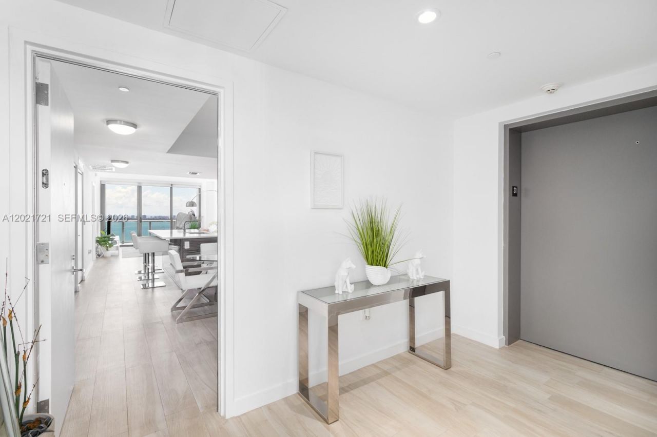 460 NE 28th St, Unit 3105, Miami, FL 33137 Photo