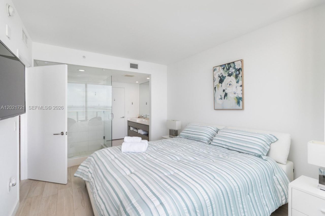 460 NE 28th St, Unit 3105, Miami, FL 33137 Photo