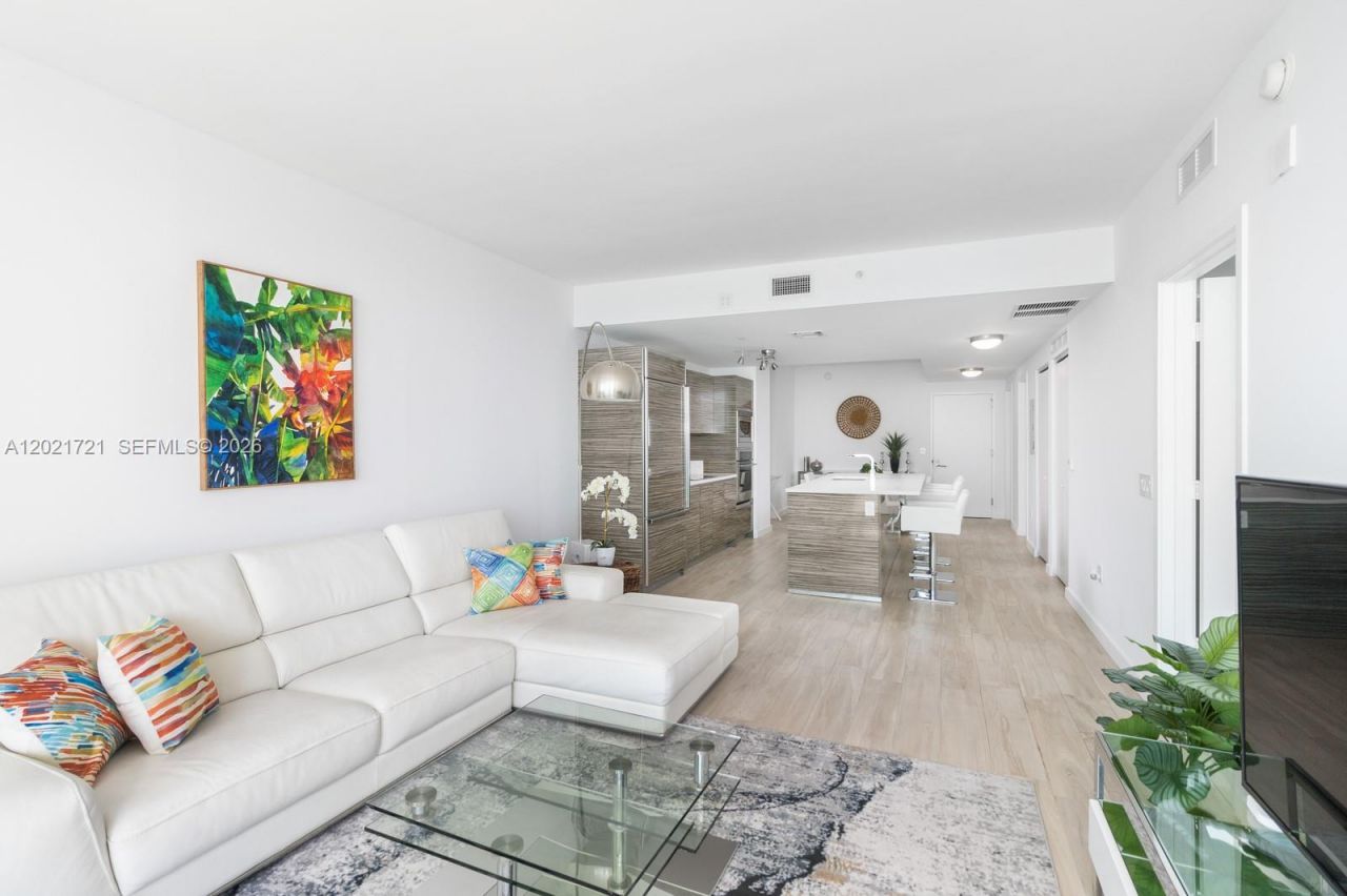 460 NE 28th St, Unit 3105, Miami, FL 33137 Photo