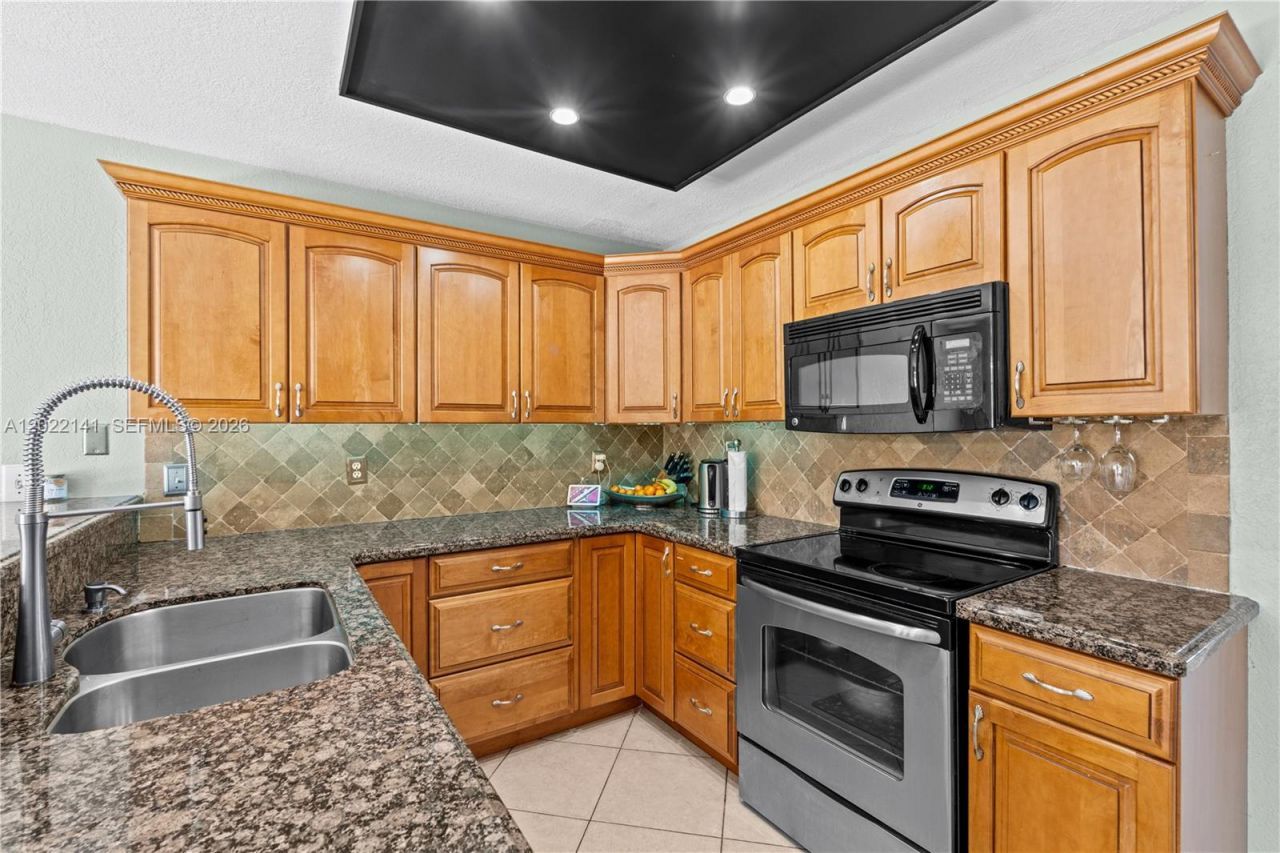 6188 NW 40th St, Coral Springs, FL 33067 Photo