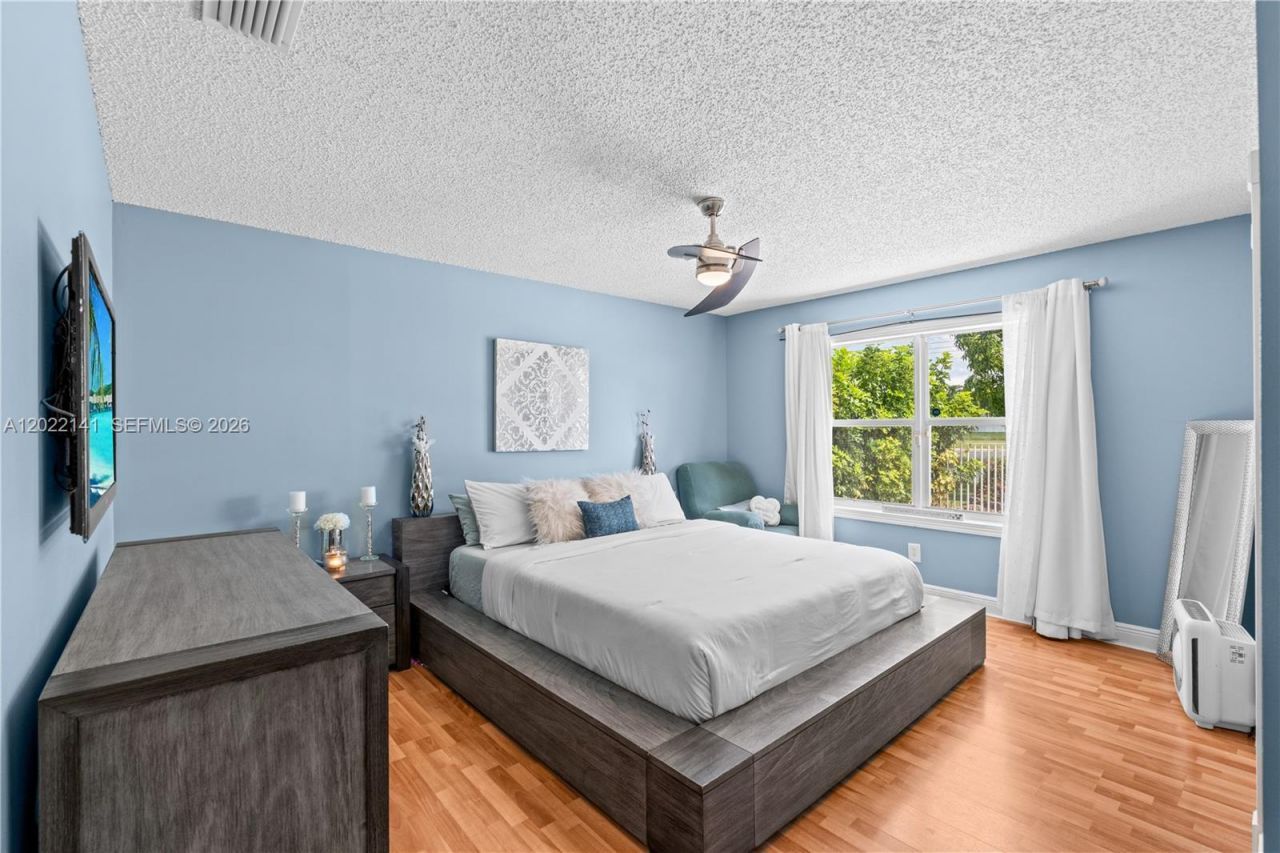 6188 NW 40th St, Coral Springs, FL 33067 Photo