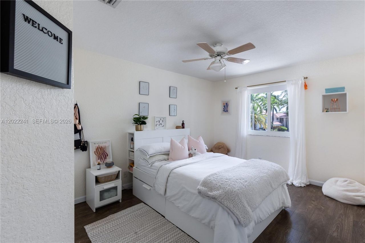 2517 Hunters Run Way , Weston, FL 33327 Photo