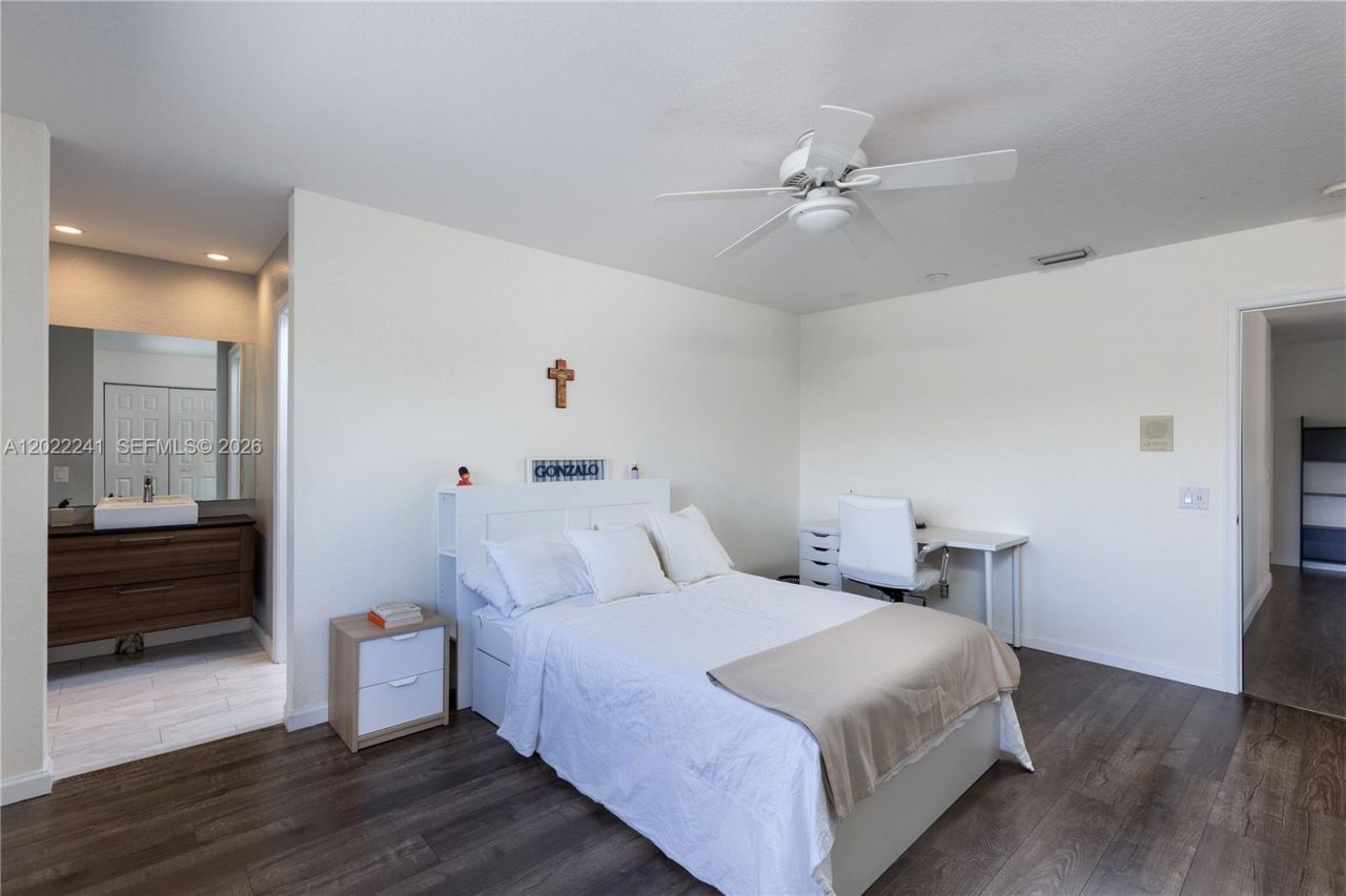 2517 Hunters Run Way , Weston, FL 33327 Photo
