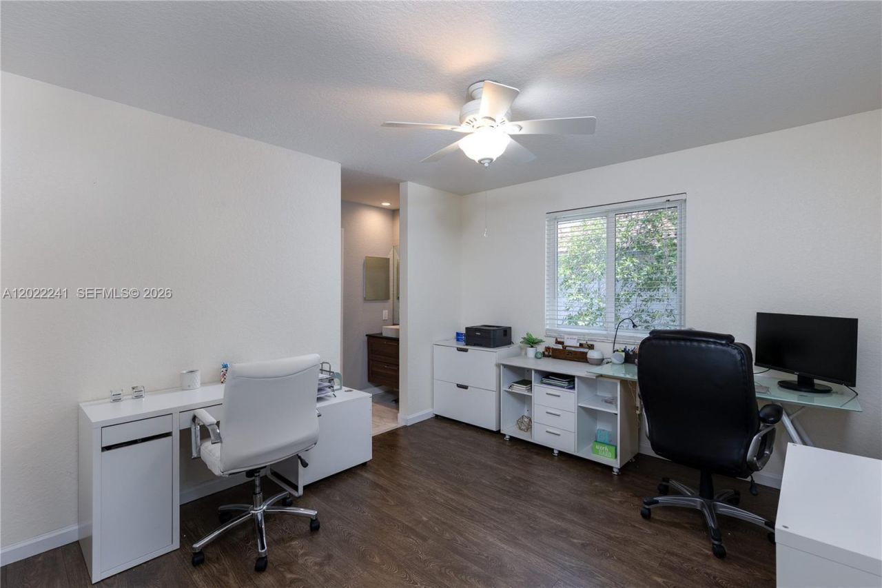2517 Hunters Run Way , Weston, FL 33327 Photo