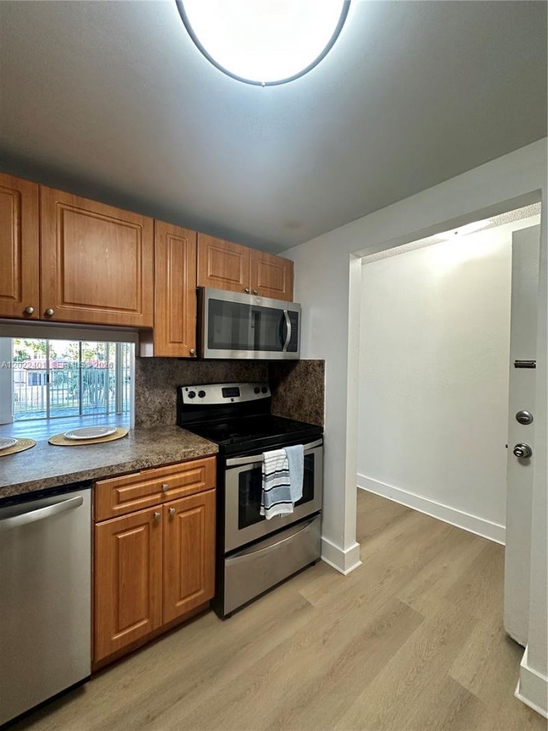 4810 NW 79th Ave , Unit 204, Doral, FL 33166 Photo