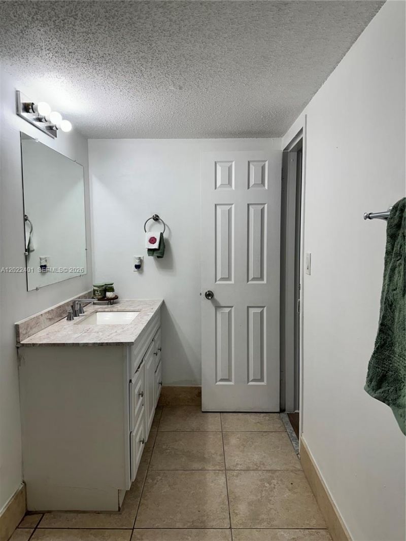 4810 NW 79th Ave , Unit 204, Doral, FL 33166 Photo
