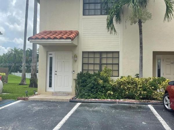 9880 Hammocks Blvd , Unit 101-43, Miami, FL 33196