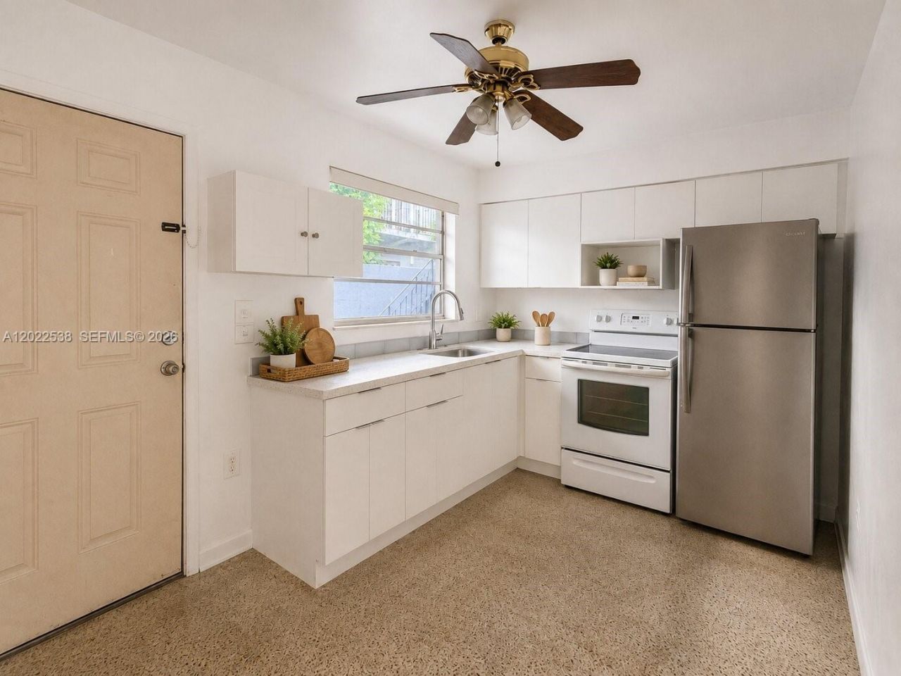 1426 SW 5th St , Unit 2, Miami, FL 33135 Photo