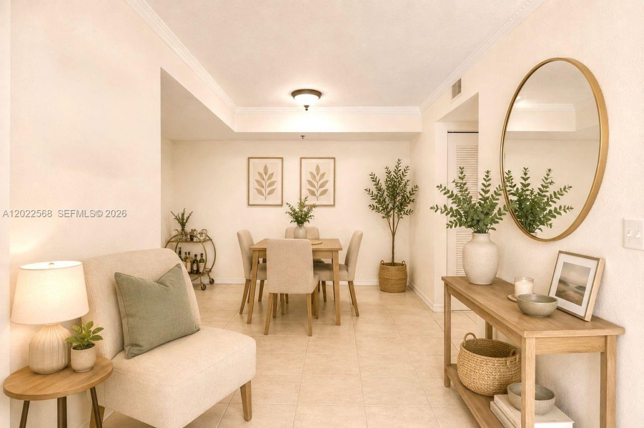 814 NW 36th Ave, Unit 302, Miami, FL 33125 Photo