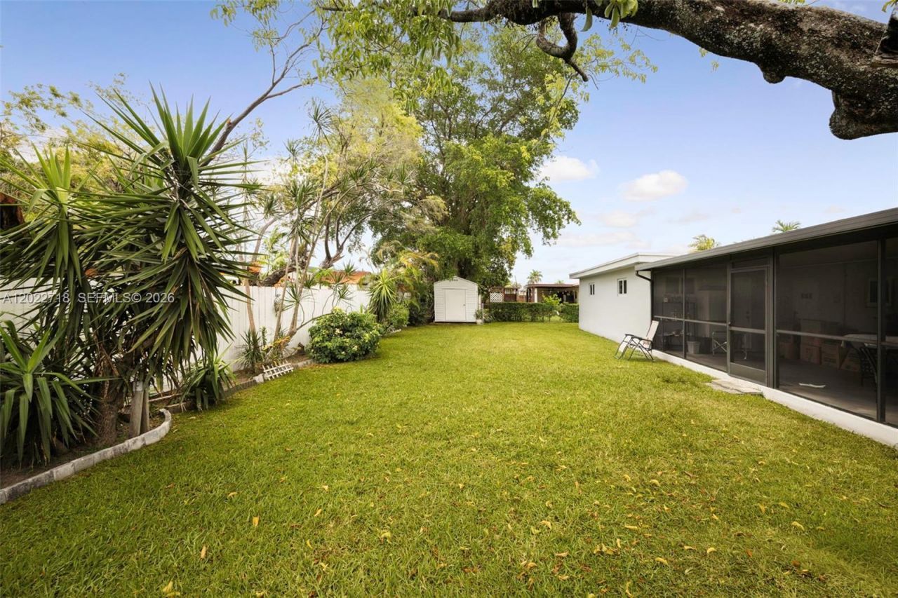 11750 SW 31st St, Miami, FL 33175 Photo