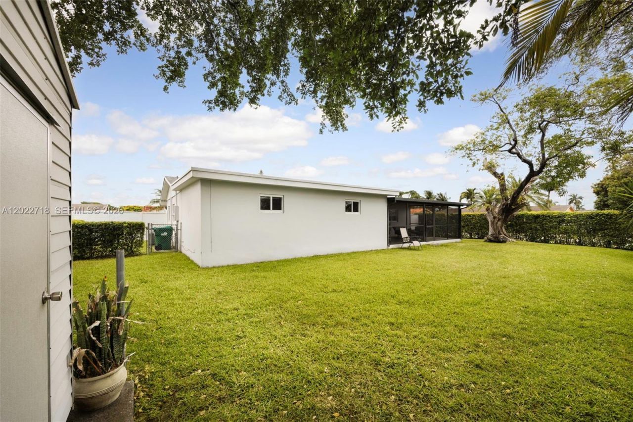 11750 SW 31st St, Miami, FL 33175 Photo