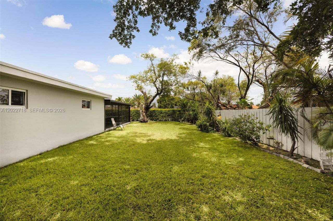 11750 SW 31st St, Miami, FL 33175 Photo