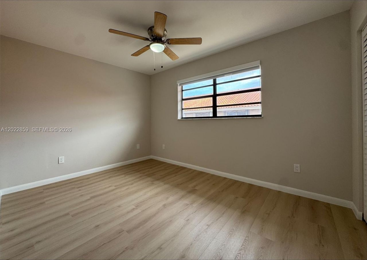 10904 NW 7th St, Unit 203, Miami, FL 33172 Photo