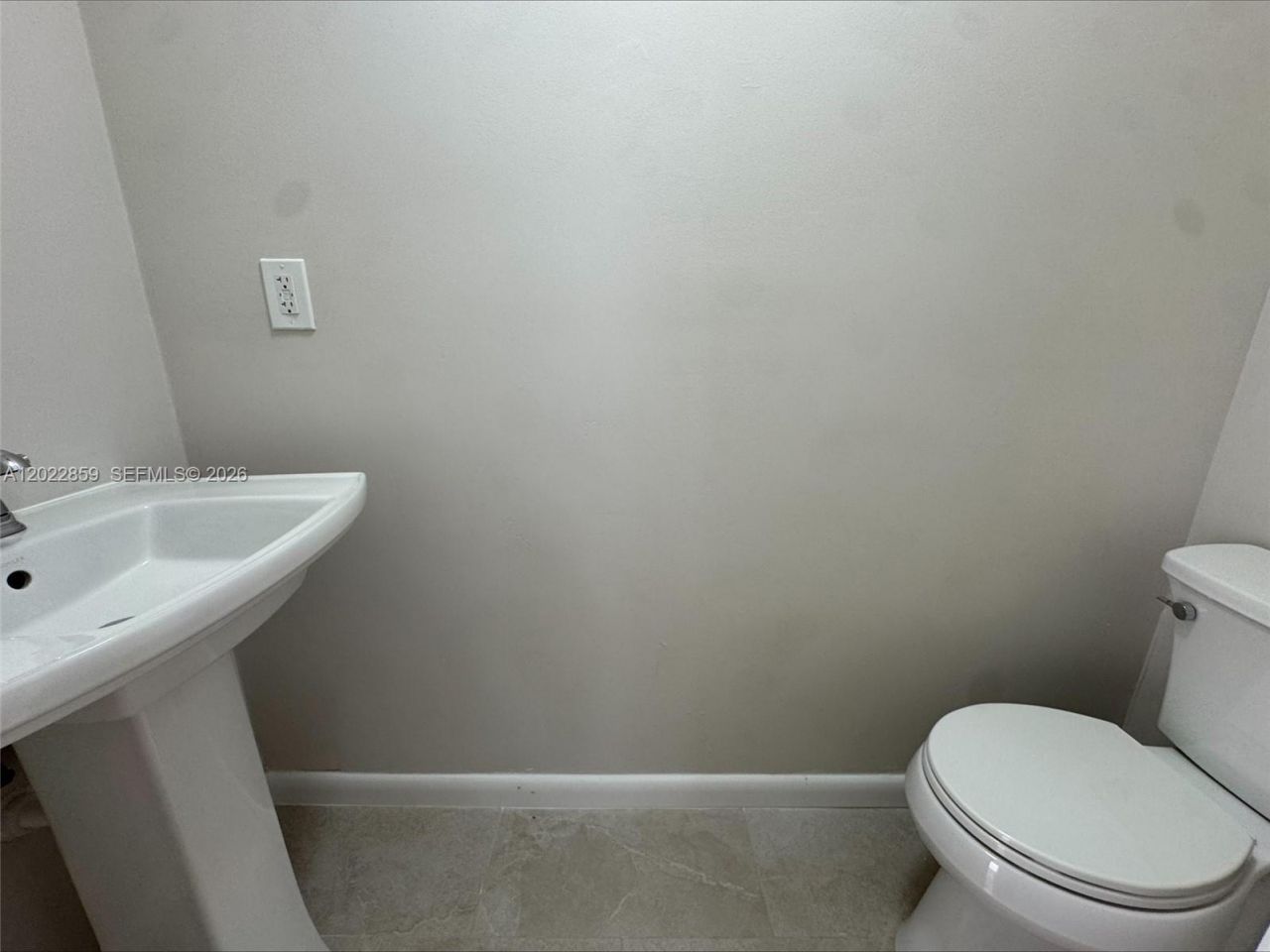 10904 NW 7th St, Unit 203, Miami, FL 33172 Photo