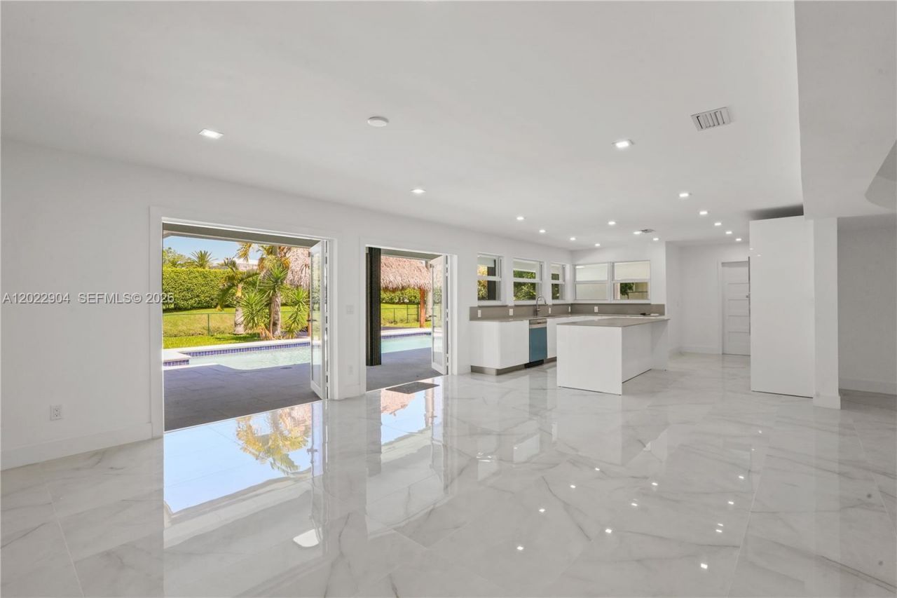 14675 SW 78th Ave , Palmetto Bay, FL 33158 Photo