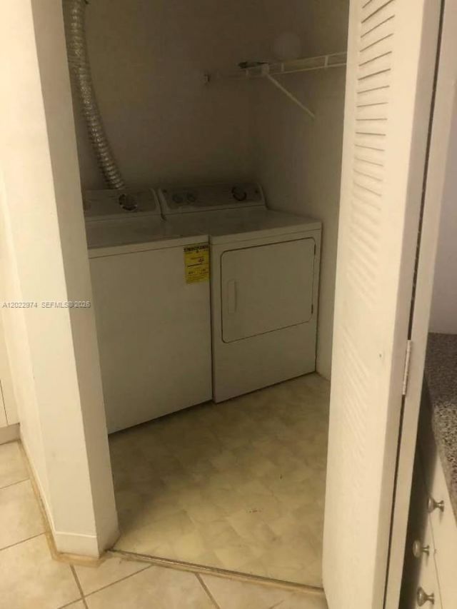 6155 NW 186th St , Unit 209, Hialeah, FL 33015 Photo