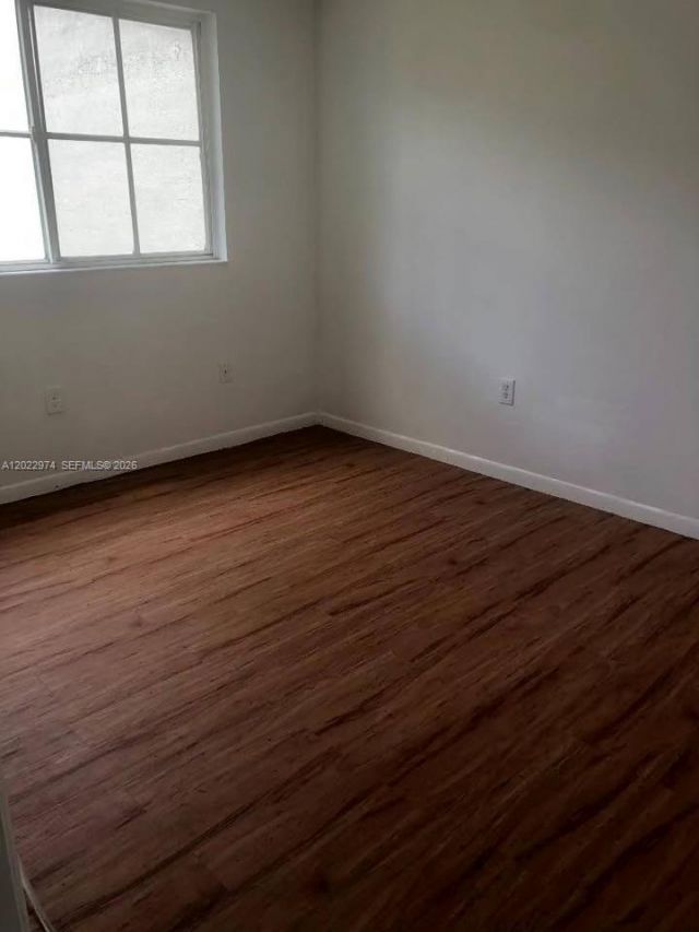 6155 NW 186th St , Unit 209, Hialeah, FL 33015 Photo