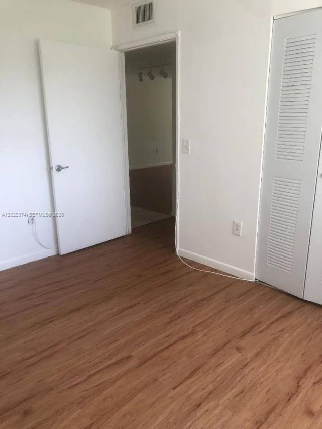 6155 NW 186th St , Unit 209, Hialeah, FL 33015 Photo