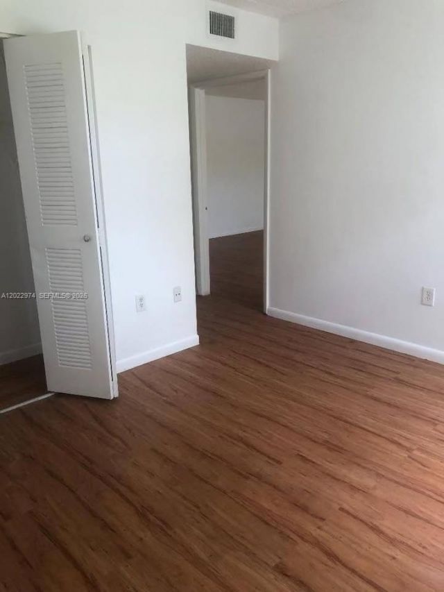 6155 NW 186th St , Unit 209, Hialeah, FL 33015 Photo