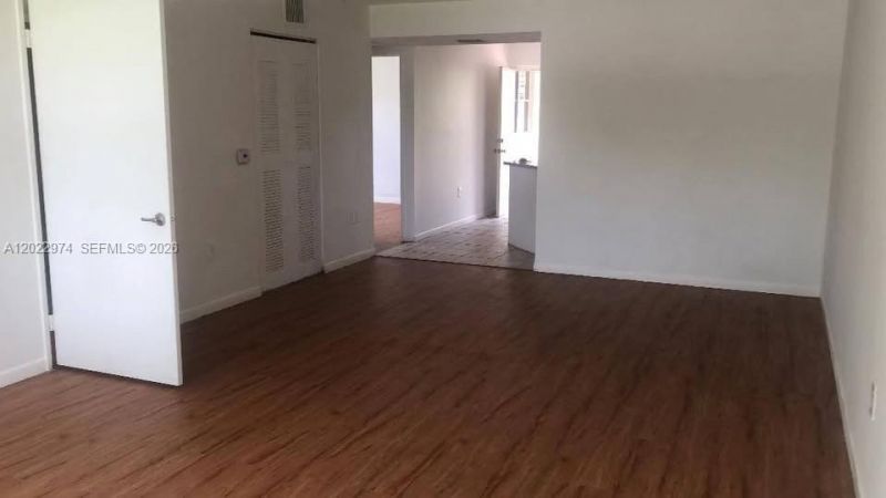 6155 NW 186th St , Unit 209, Hialeah, FL 33015 Photo