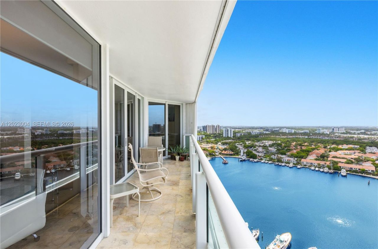 21055 Yacht Club Dr , Unit 2704, Aventura, FL 33180 Photo