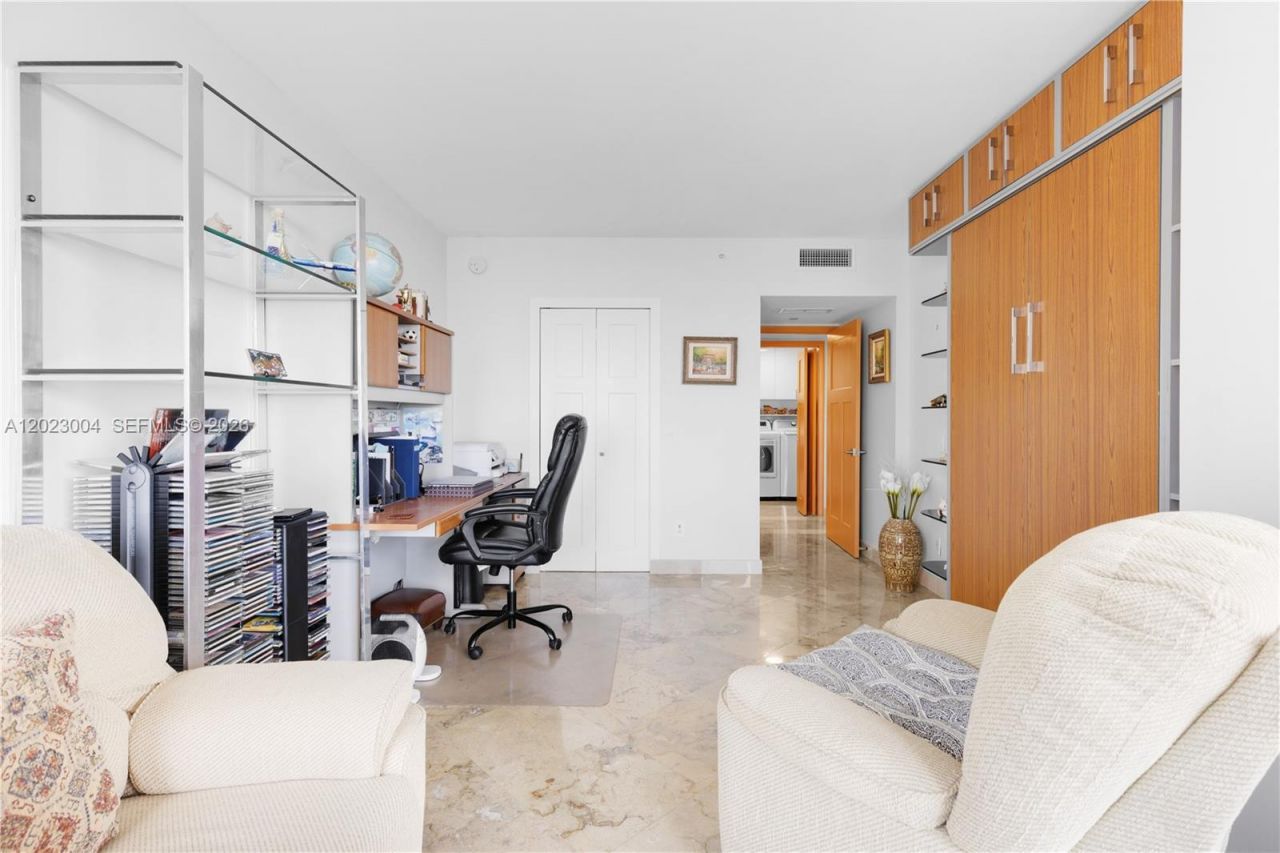 21055 Yacht Club Dr , Unit 2704, Aventura, FL 33180 Photo