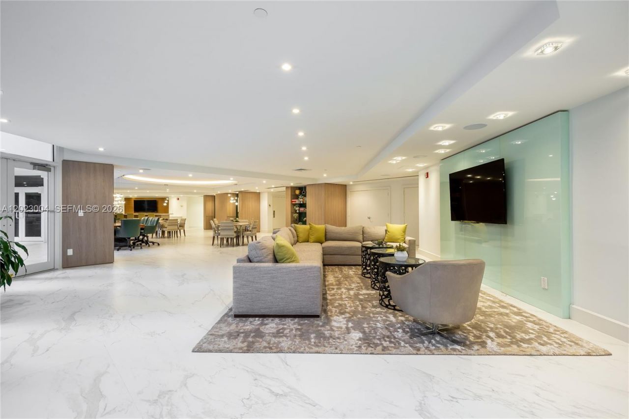 21055 Yacht Club Dr , Unit 2704, Aventura, FL 33180 Photo