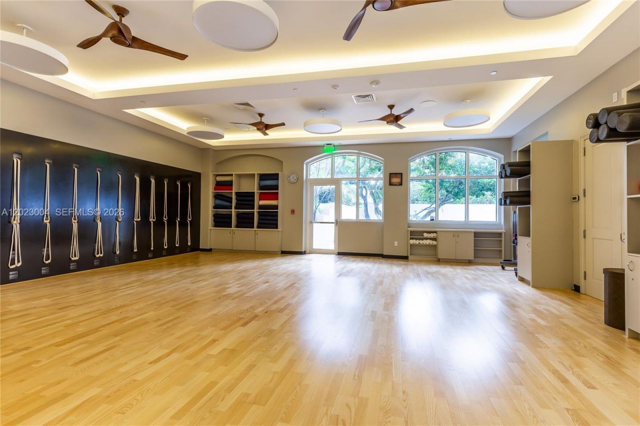 21055 Yacht Club Dr , Unit 2704, Aventura, FL 33180 Photo