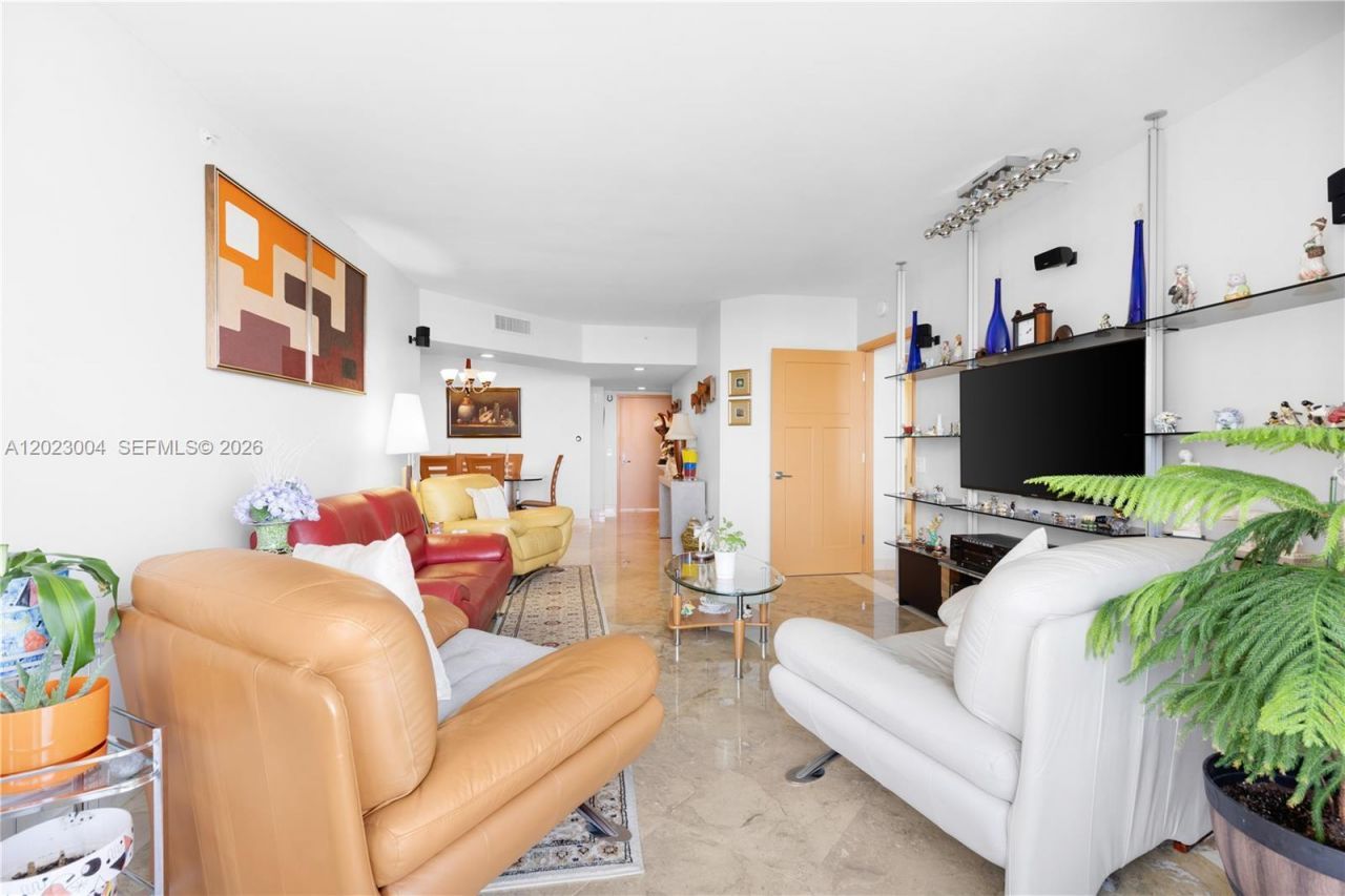 21055 Yacht Club Dr , Unit 2704, Aventura, FL 33180 Photo
