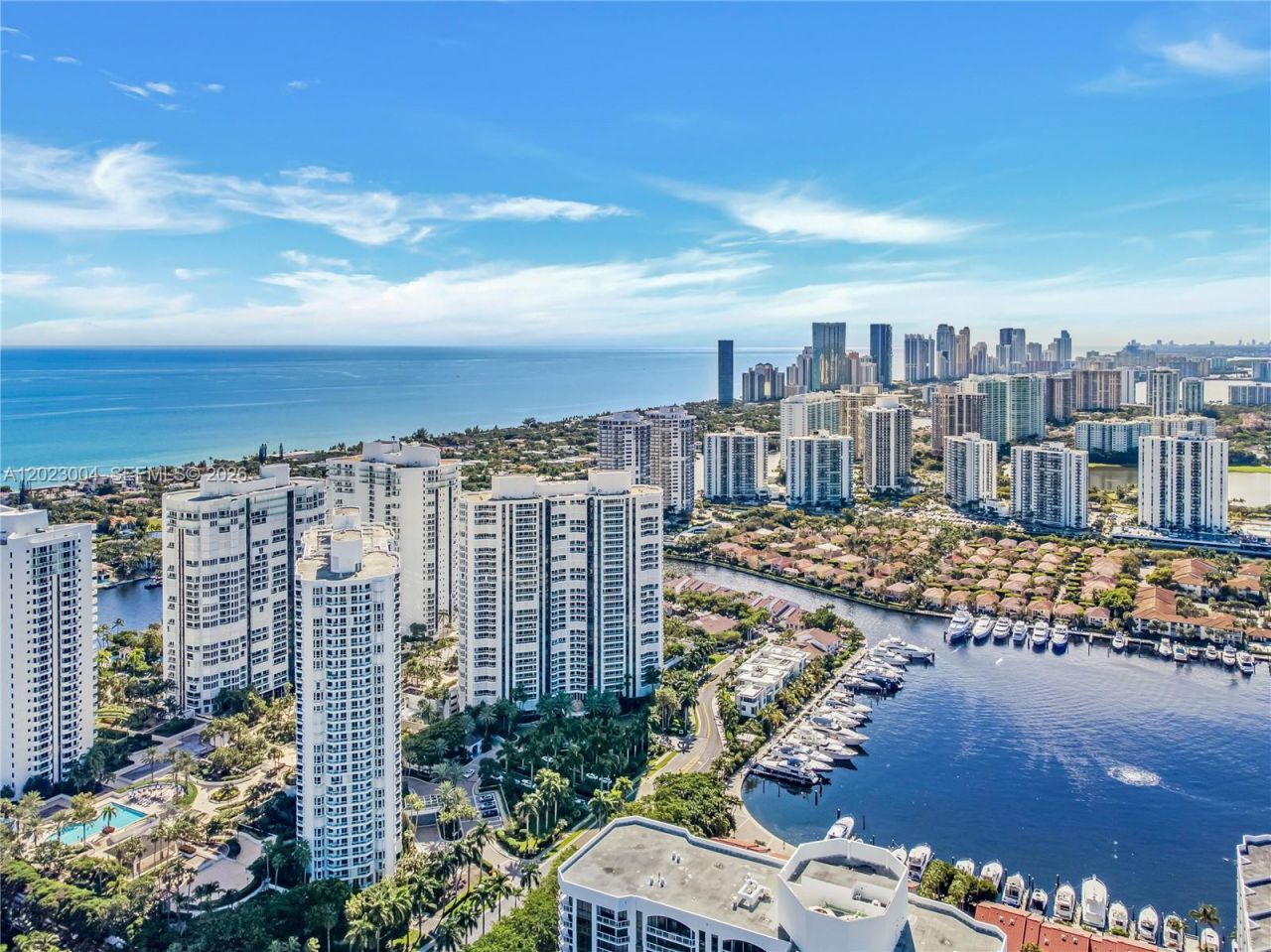 21055 Yacht Club Dr , Unit 2704, Aventura, FL 33180 Photo