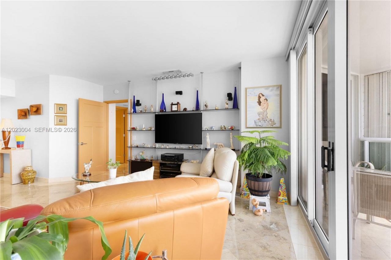 21055 Yacht Club Dr , Unit 2704, Aventura, FL 33180 Photo