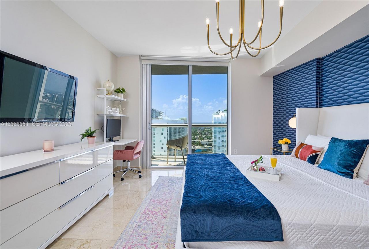 485 Brickell Ave , Unit 4206, Miami, FL 33131 Photo