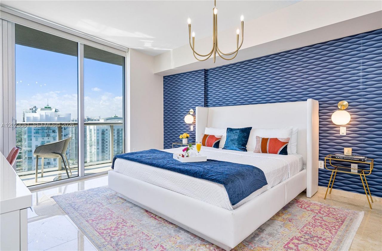 485 Brickell Ave , Unit 4206, Miami, FL 33131 Photo