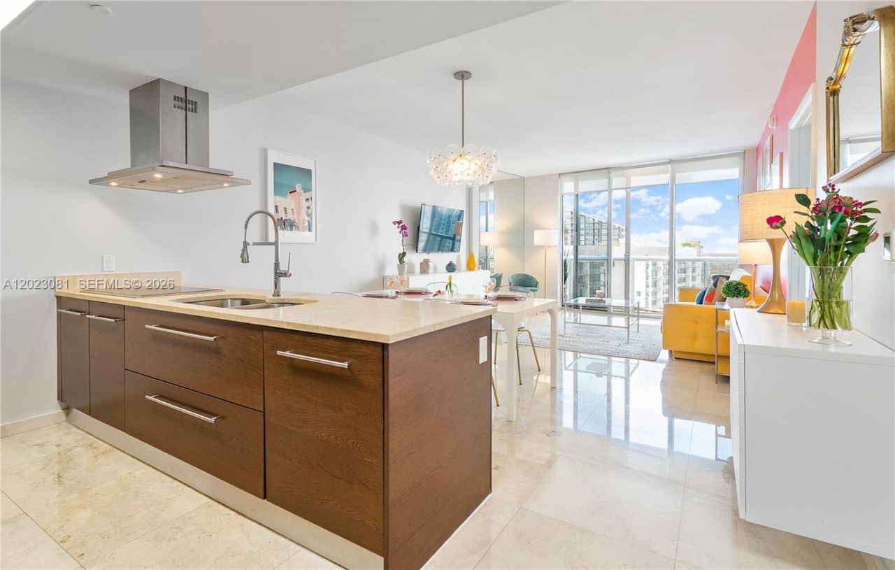 485 Brickell Ave , Unit 4206, Miami, FL 33131 Photo