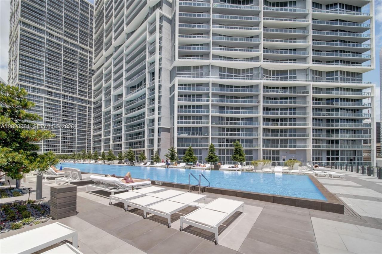 485 Brickell Ave , Unit 4206, Miami, FL 33131 Photo