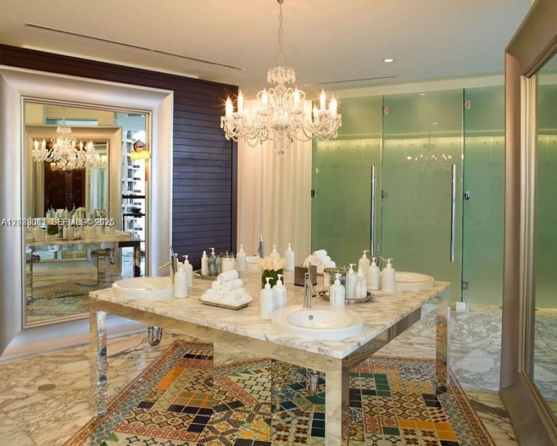 485 Brickell Ave , Unit 4206, Miami, FL 33131 Photo