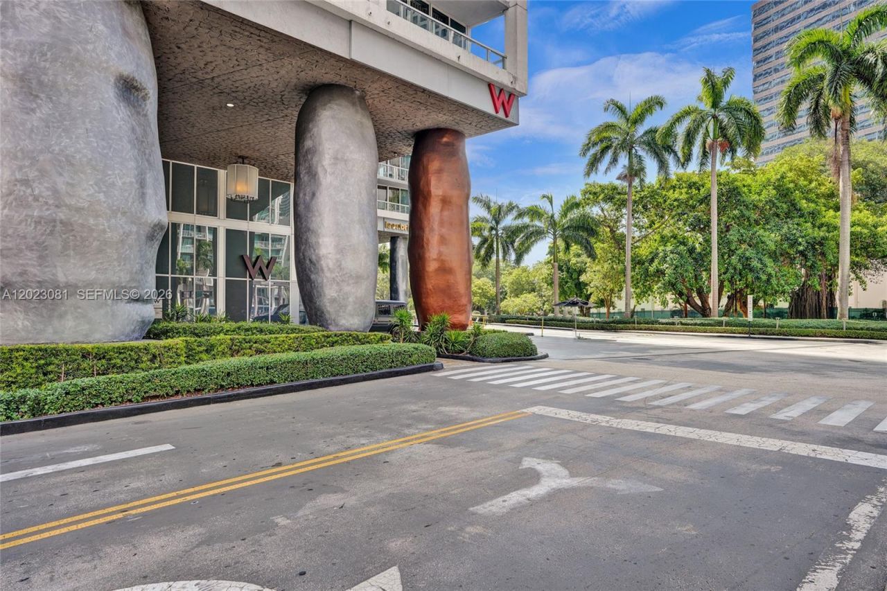 485 Brickell Ave , Unit 4206, Miami, FL 33131 Photo