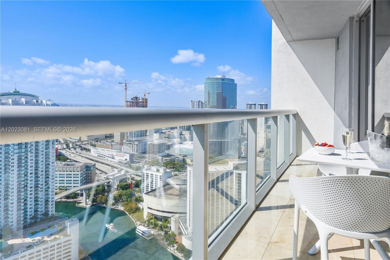 485 Brickell Ave , Unit 4206, Miami, FL 33131 Photo