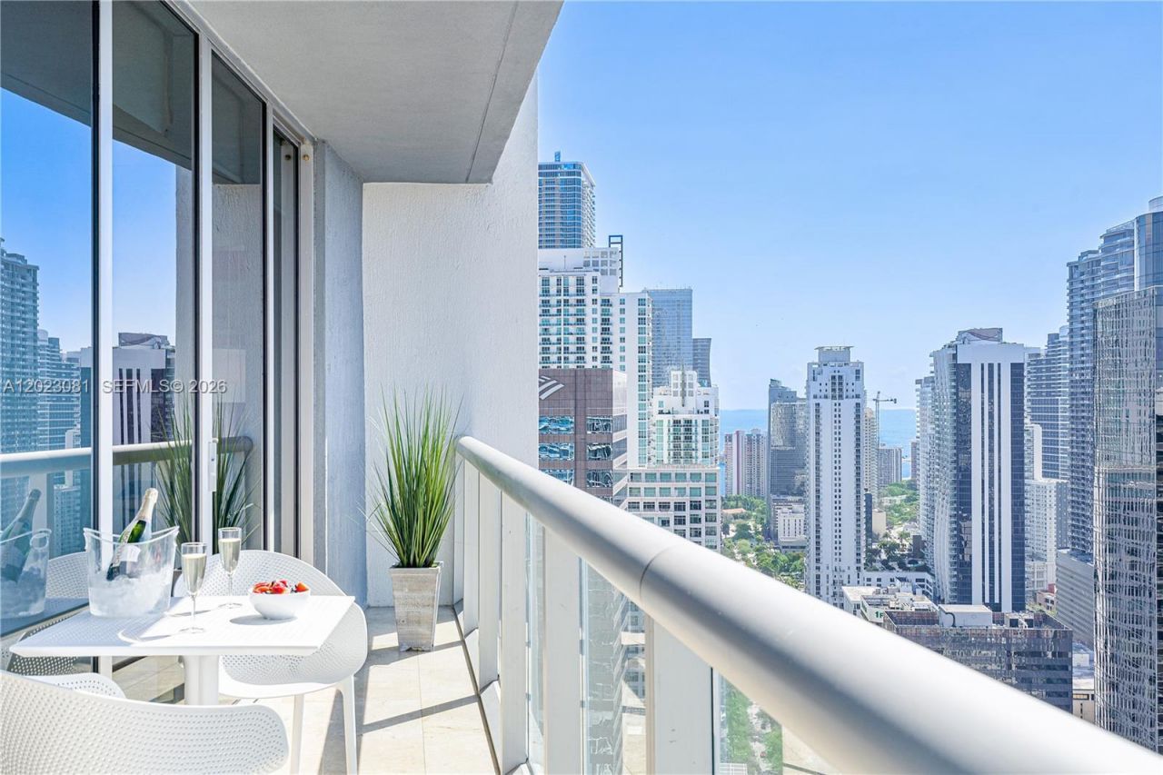 485 Brickell Ave , Unit 4206, Miami, FL 33131 Photo