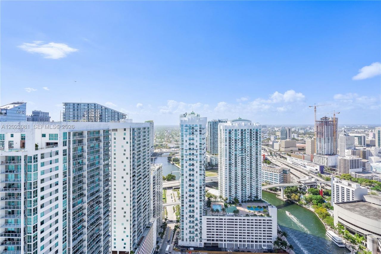 485 Brickell Ave , Unit 4206, Miami, FL 33131 Photo