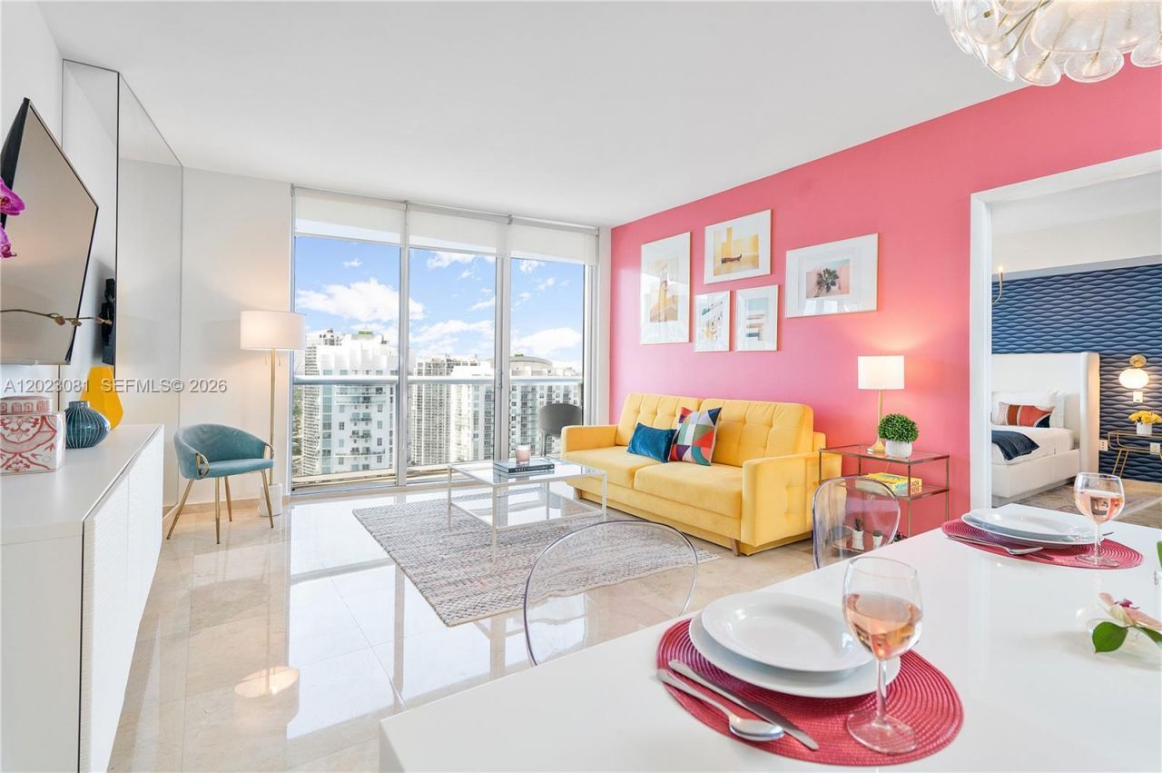 485 Brickell Ave , Unit 4206, Miami, FL 33131 Photo